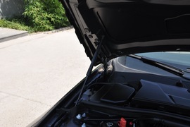 2011款宝马320i敞篷版