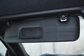 2011款宝马320i敞篷版