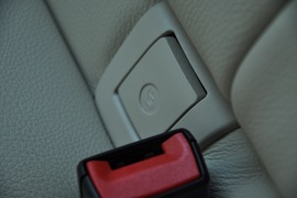 2011款宝马320i敞篷版