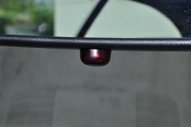 2011款宝马320i敞篷版