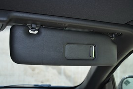 2011款宝马320i敞篷版