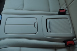 2011款宝马320i敞篷版