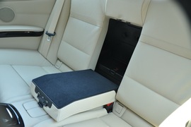 2011款宝马320i敞篷版