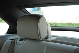 2011款宝马320i敞篷版