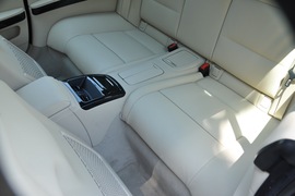 2011款宝马320i敞篷版