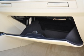 2011款宝马320i敞篷版