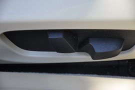 2011款宝马320i敞篷版