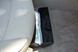 2011款宝马320i敞篷版