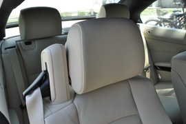 2011款宝马320i敞篷版