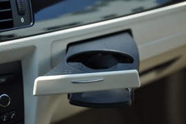 2011款宝马320i敞篷版