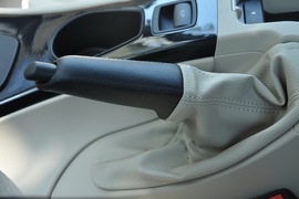 2011款宝马320i敞篷版