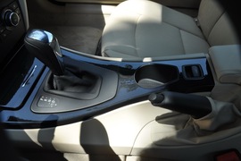 2011款宝马320i敞篷版