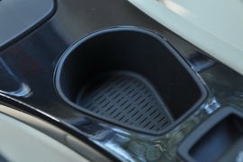 2011款宝马320i敞篷版