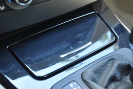 2011款宝马320i敞篷版