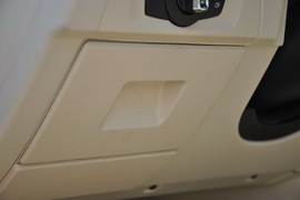 2011款宝马320i敞篷版