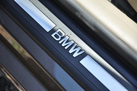 2011款宝马320i敞篷版