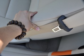 2011款宝马320i敞篷版