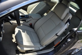 2011款宝马320i敞篷版