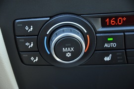 2011款宝马320i敞篷版