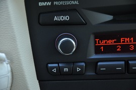 2011款宝马320i敞篷版