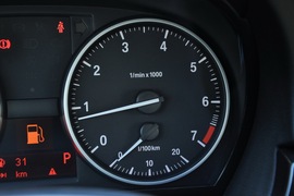 2011款宝马320i敞篷版