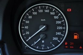 2011款宝马320i敞篷版