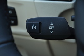 2011款宝马320i敞篷版