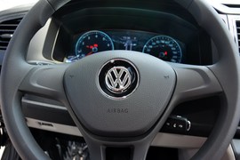 2016款大众凯路威2.0TSI四驱舒适版