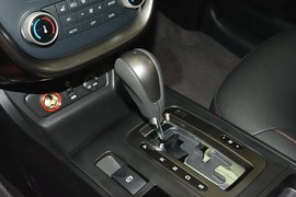 2016款奔腾X80
