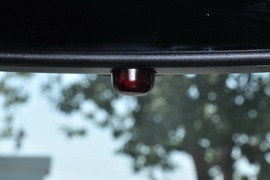 2011款宝马325i敞篷版