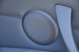 2011款宝马325i敞篷版