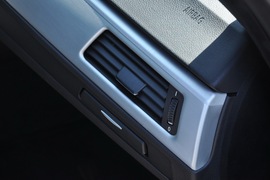 2011款宝马325i敞篷版