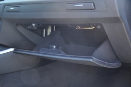 2011款宝马325i敞篷版