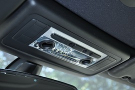 2011款宝马325i敞篷版