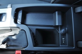 2011款宝马325i敞篷版