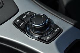 2011款宝马325i敞篷版