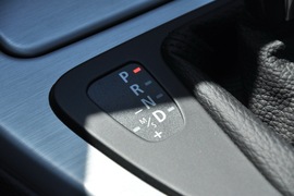 2011款宝马325i敞篷版