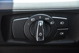 2011款宝马325i敞篷版