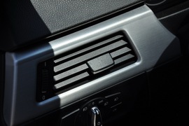 2011款宝马325i敞篷版