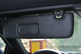 2011款宝马325i敞篷版