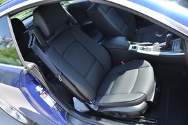 2011款宝马325i敞篷版