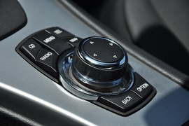 2011款宝马325i敞篷版