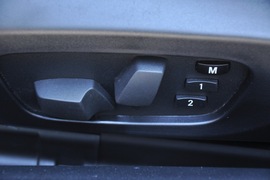 2011款宝马325i敞篷版