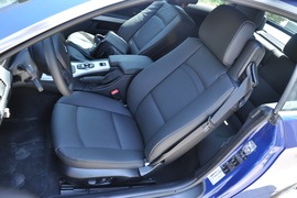 2011款宝马325i敞篷版