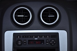 2010款奇瑞旗云1