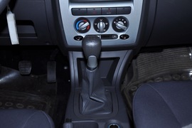 2010款奇瑞旗云1