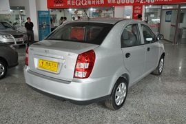 2010款奇瑞旗云1