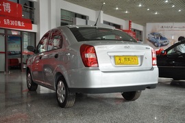 2010款奇瑞旗云1