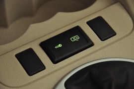2011款斯柯达晶锐1.6L手自一体晶享版