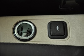 2011款斯柯达晶锐1.6L手自一体晶享版